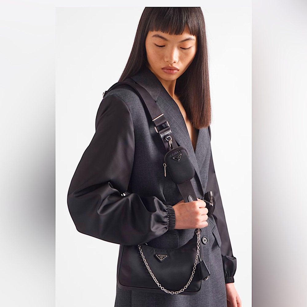 Like new Prada re-edition re-nylon 2005